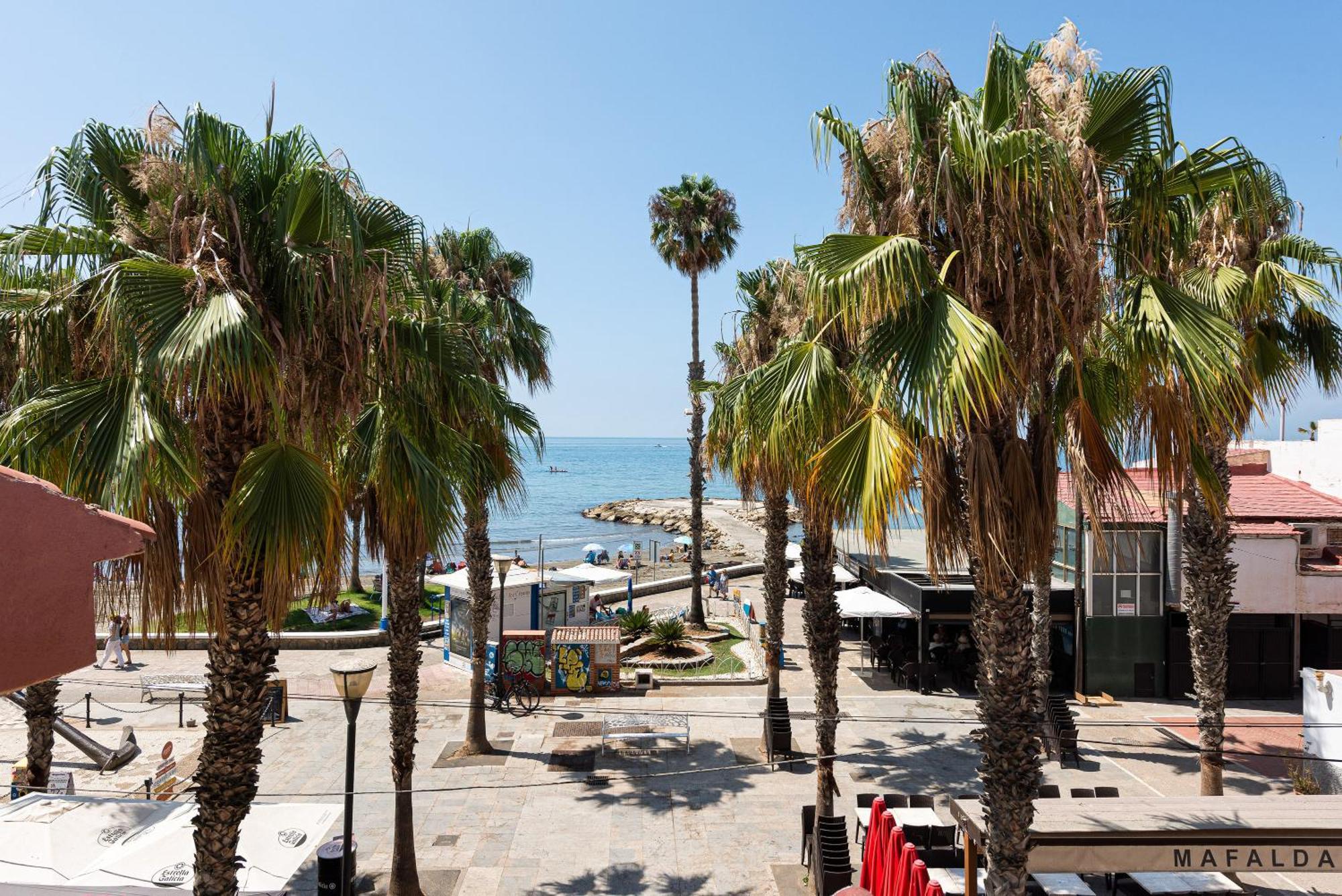 Beach Apartment In Malaga Exterior photo