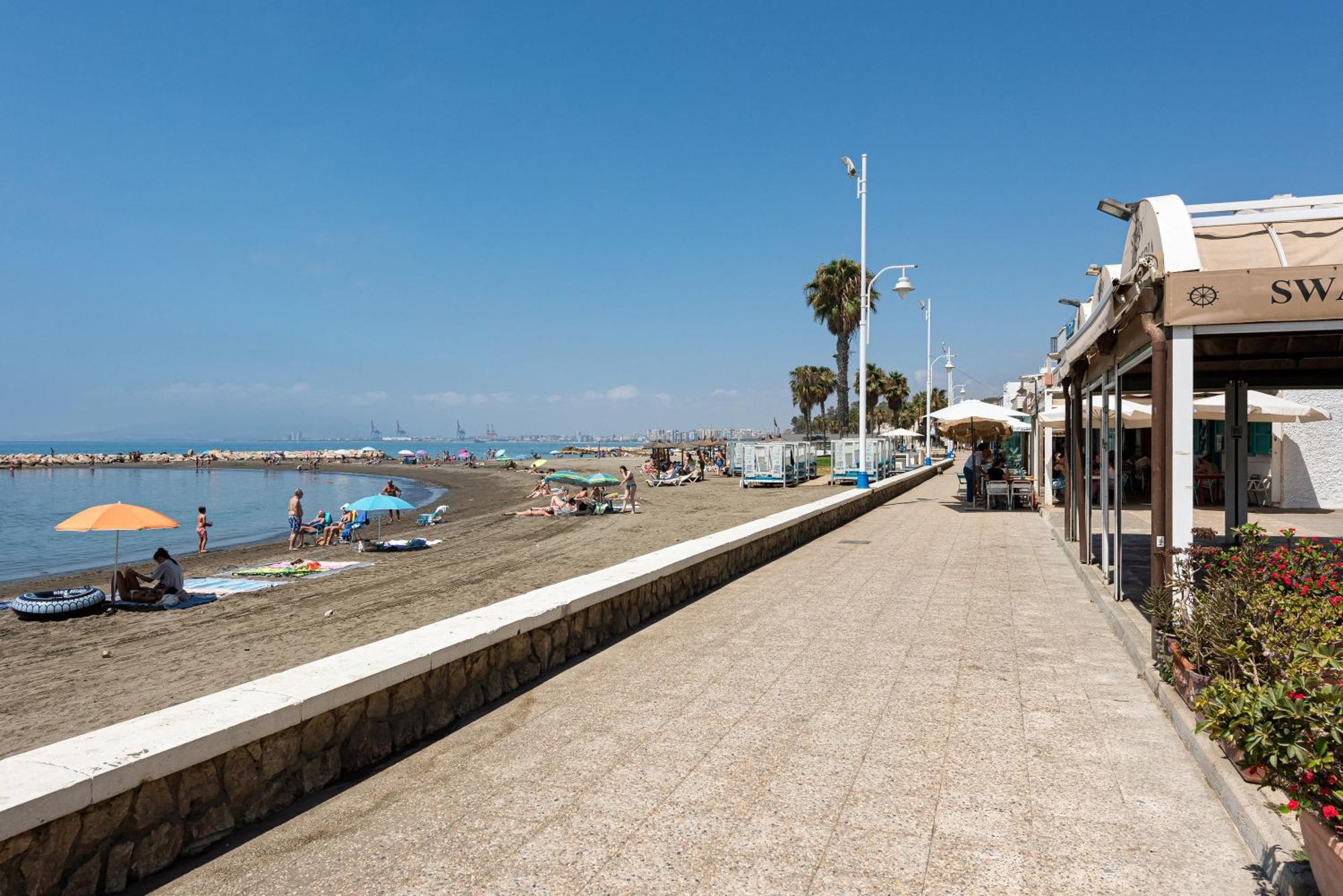 Beach Apartment In Malaga Exterior photo